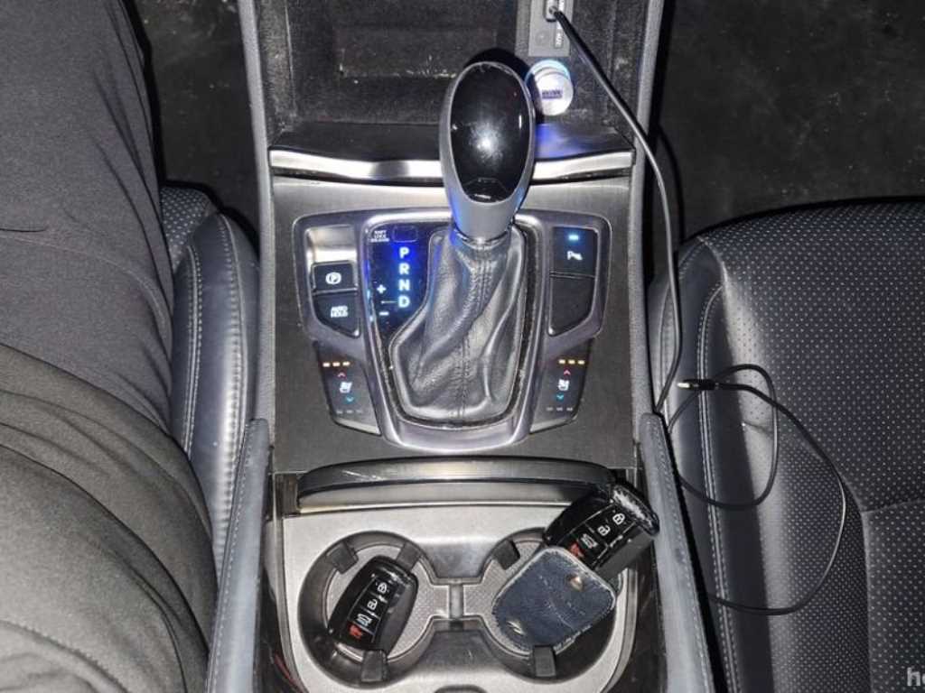 HYUNDAI Grandeur - Vista 11