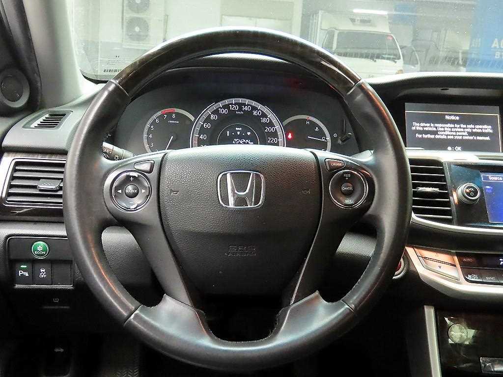 Honda Accord - Vista 7