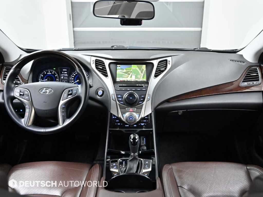 HYUNDAI Grandeur - Vista 7