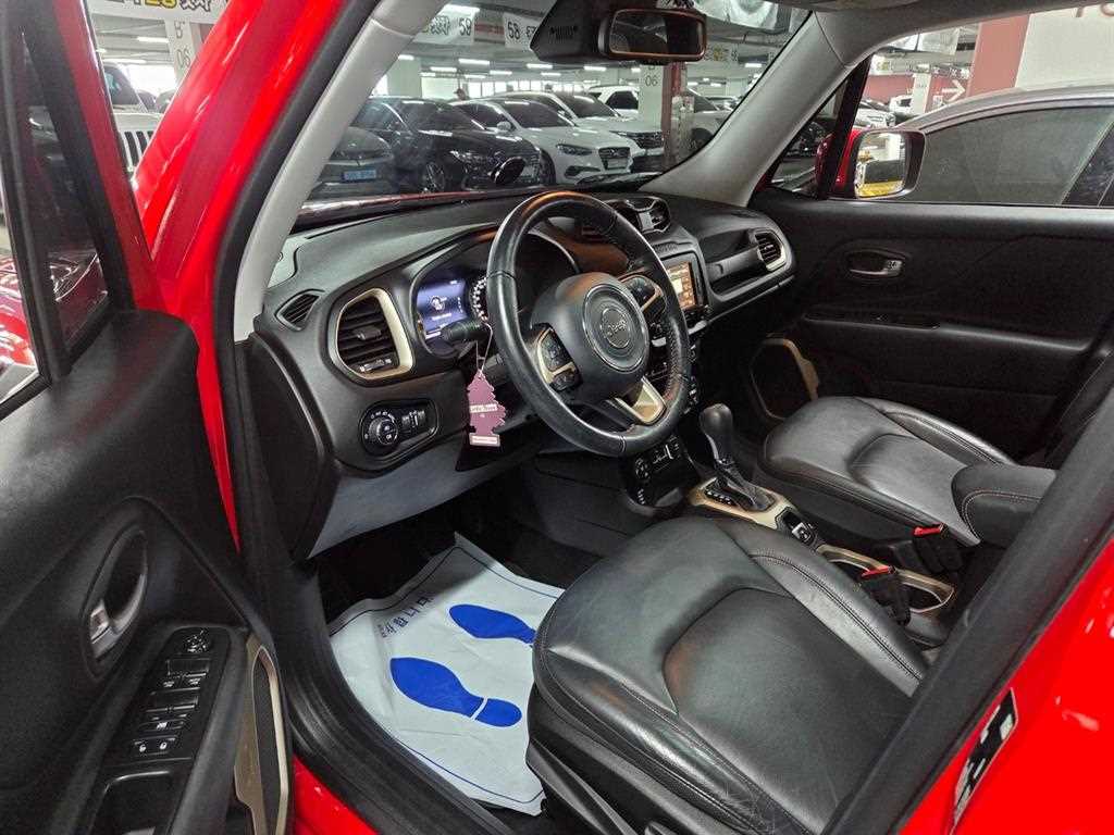 Jeep Renegade - Vista 9