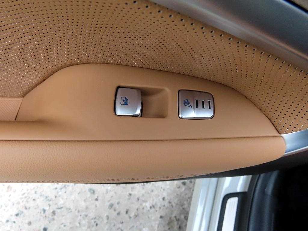 Genesis G70 2024 Gris - Importación desde Corea - HF Imports Iquique - Foto 17