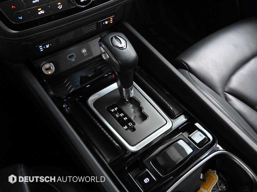 Ssangyong Rexton - Vista 9