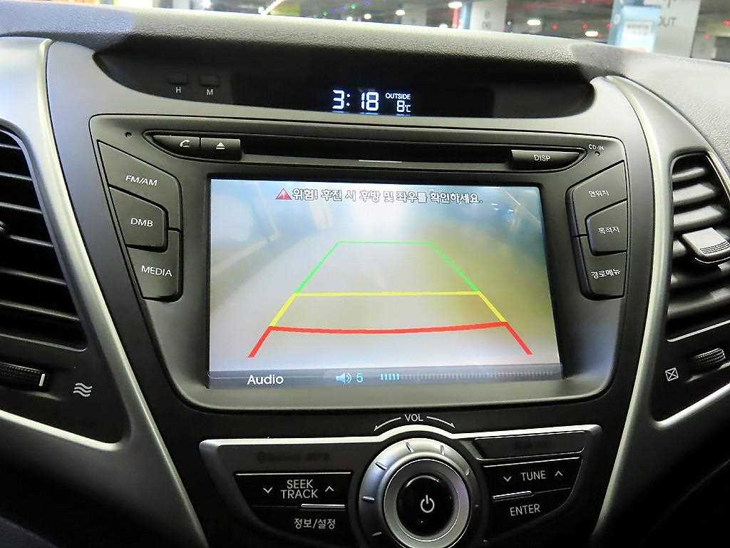 HYUNDAI Avante 2016 Plateado - Importación desde Corea - HF Imports Iquique - Foto 14