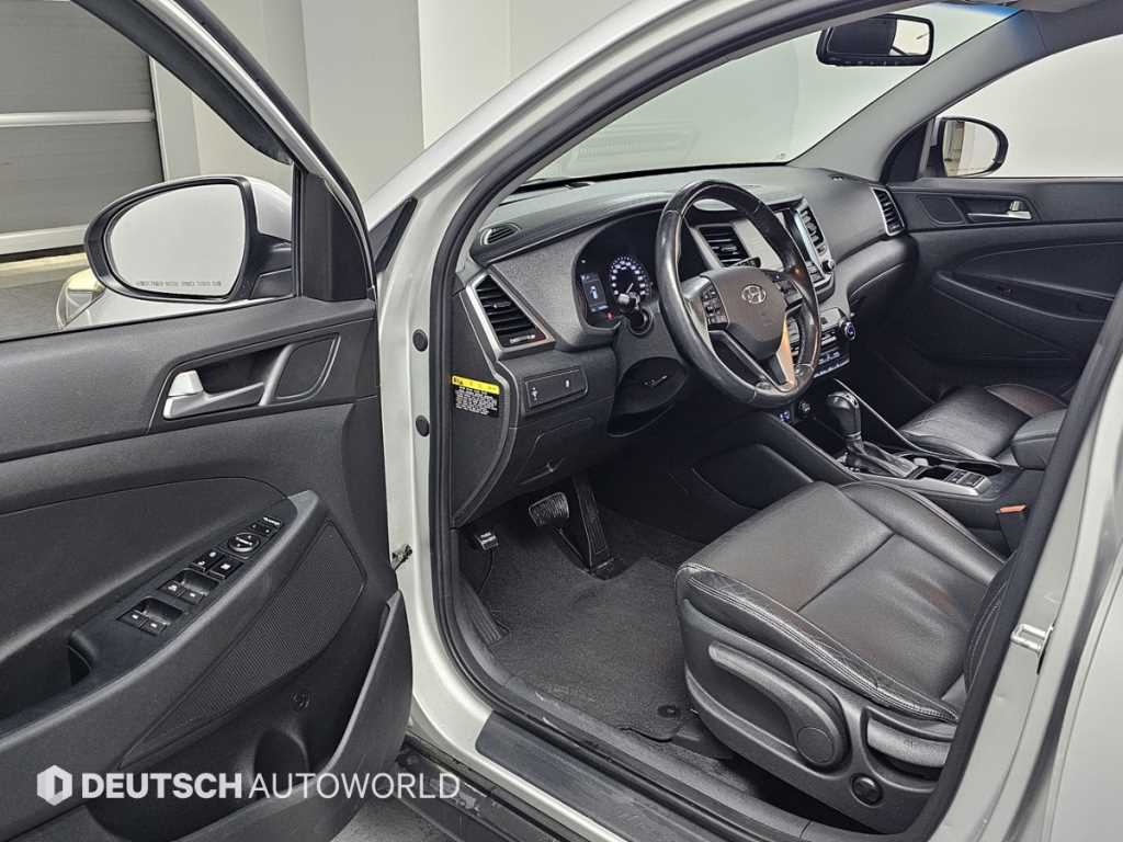 HYUNDAI Tucson - Vista 11