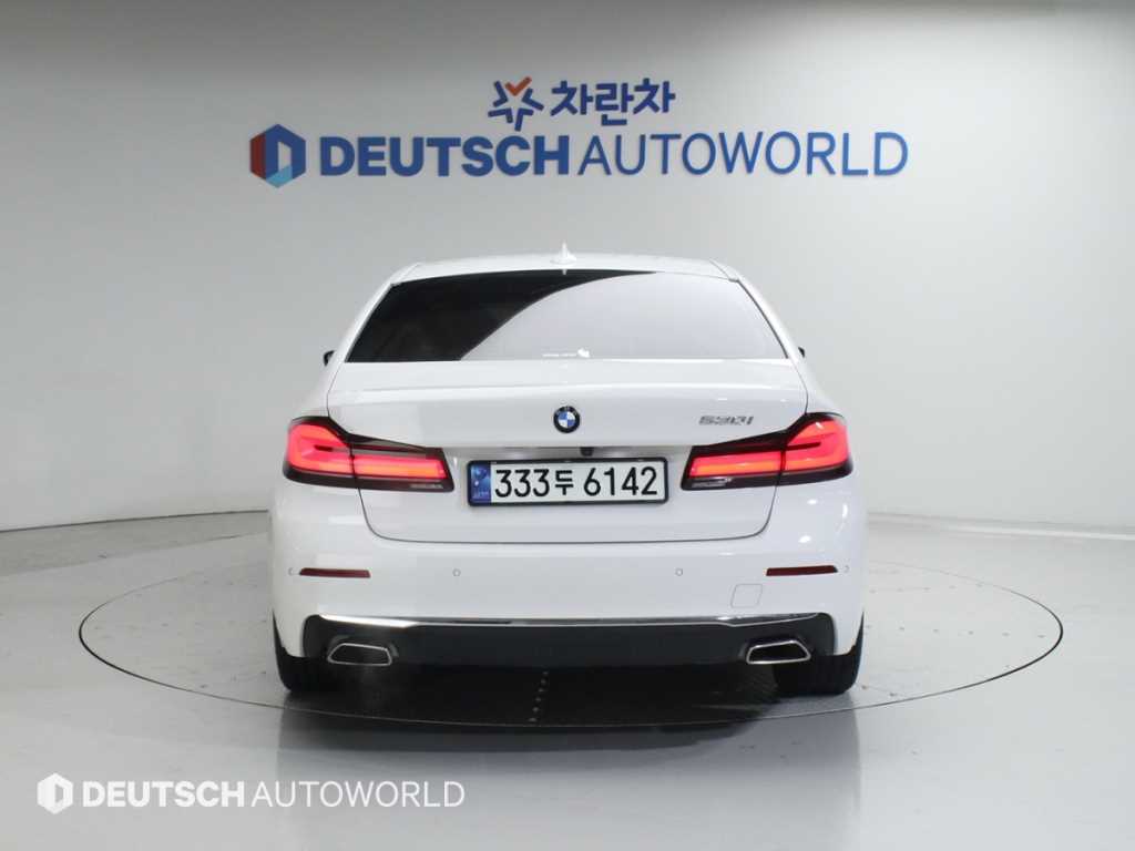 BMW 5 Series - Vista 4