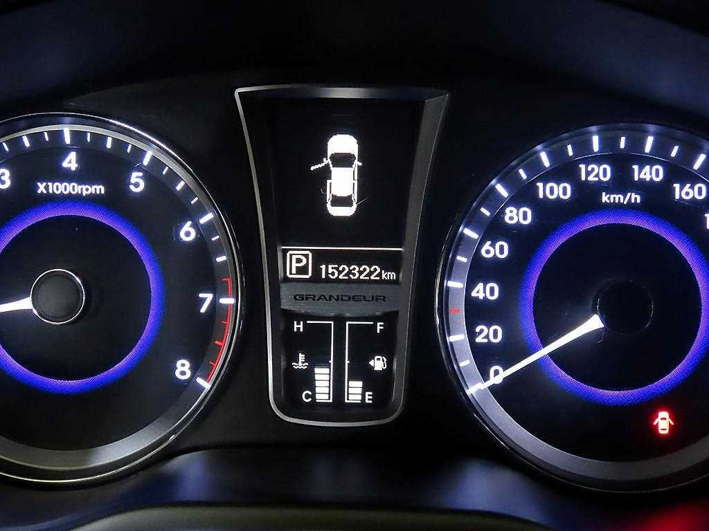 HYUNDAI Grandeur - Vista 9