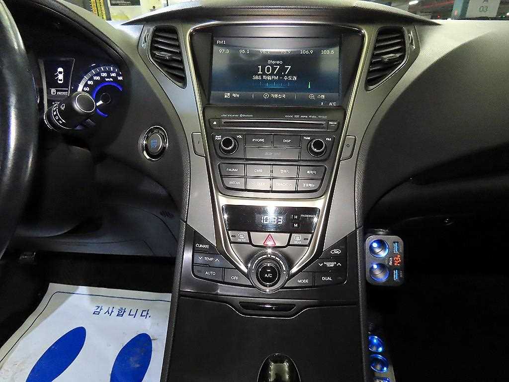 HYUNDAI Grandeur - Vista 11