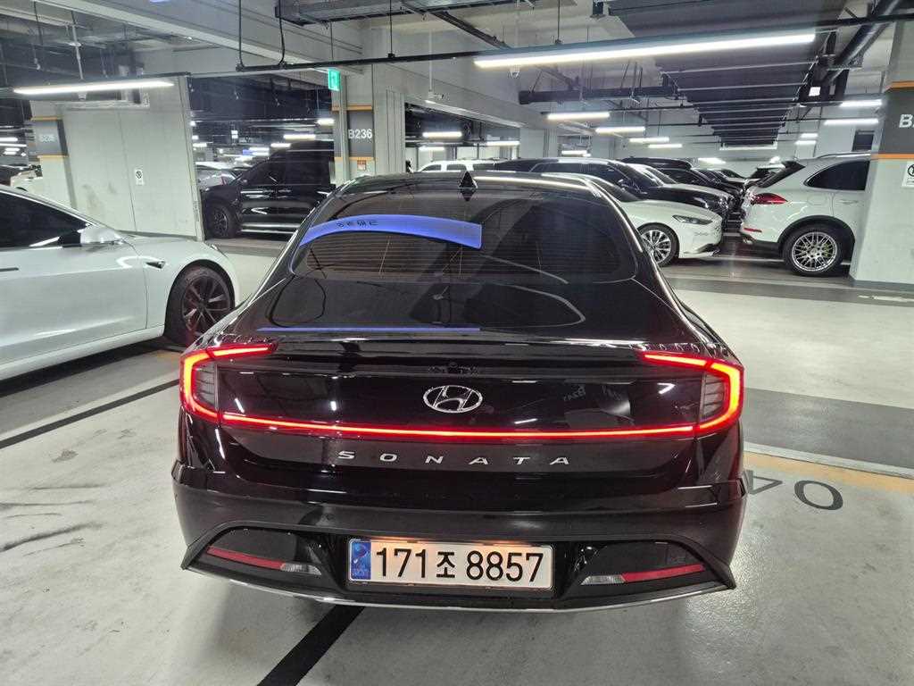 HYUNDAI Sonata - Vista 4