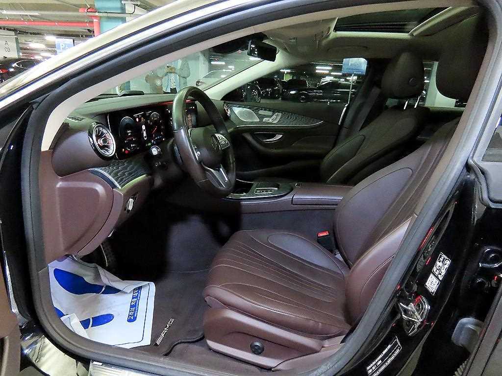 Mercedes Benz CLS Class - Vista 6