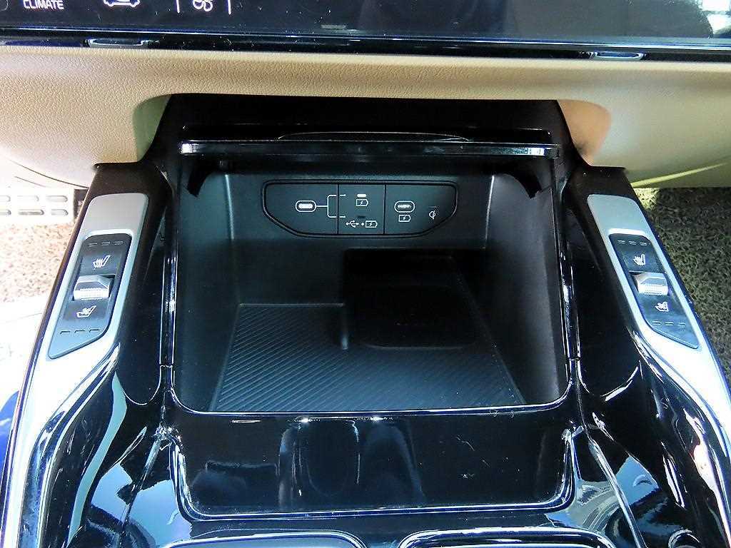 KIA Sorento 2024 Café - Importación desde Corea - HF Imports Iquique - Foto 13