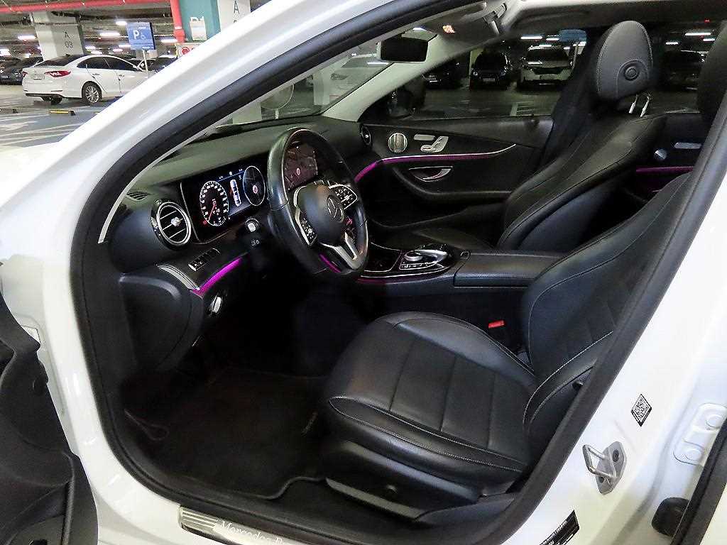 Mercedes Benz E class - Vista 6