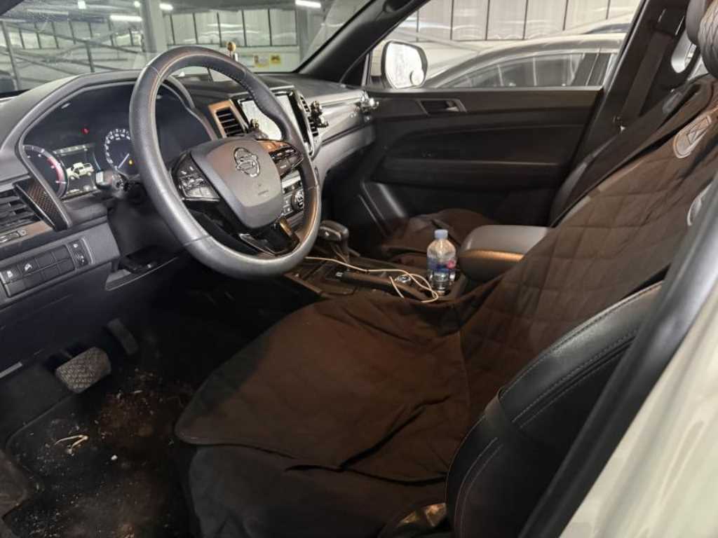 Ssangyong Rexton - Vista 6