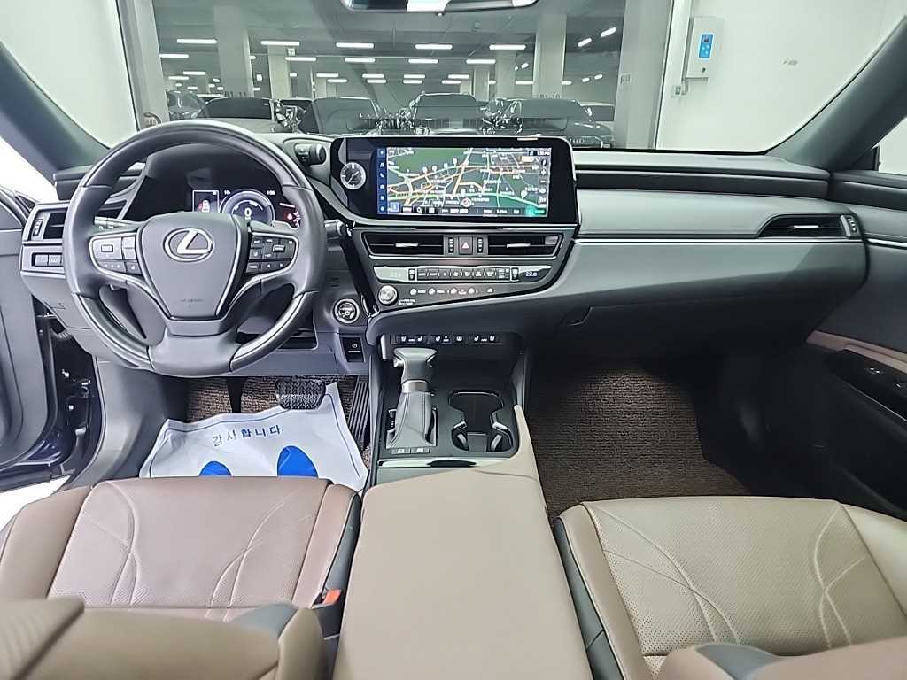 Lexus ES - Vista 7