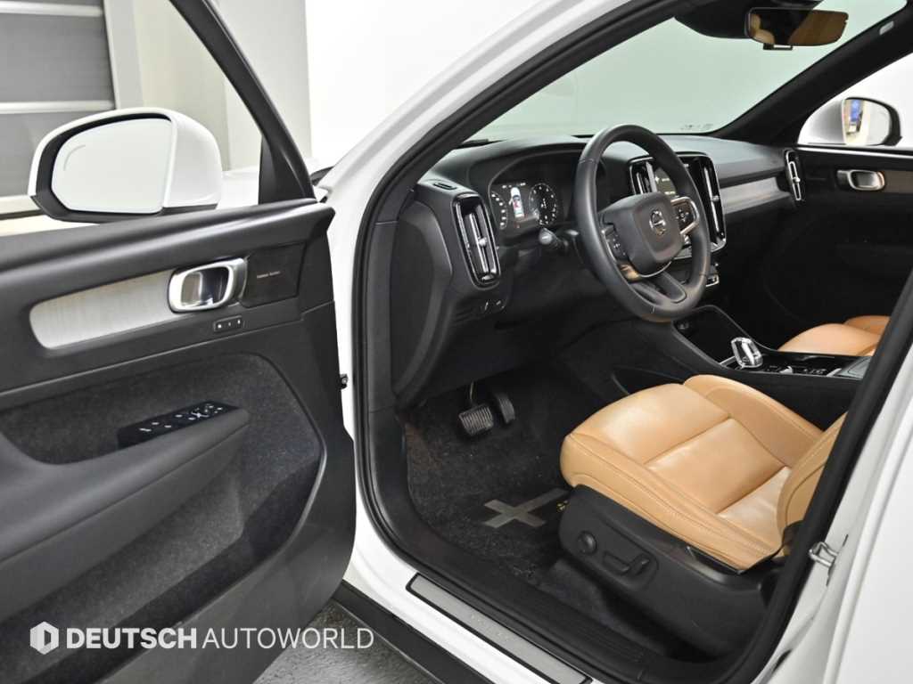 Volvo XC40 - Vista 11