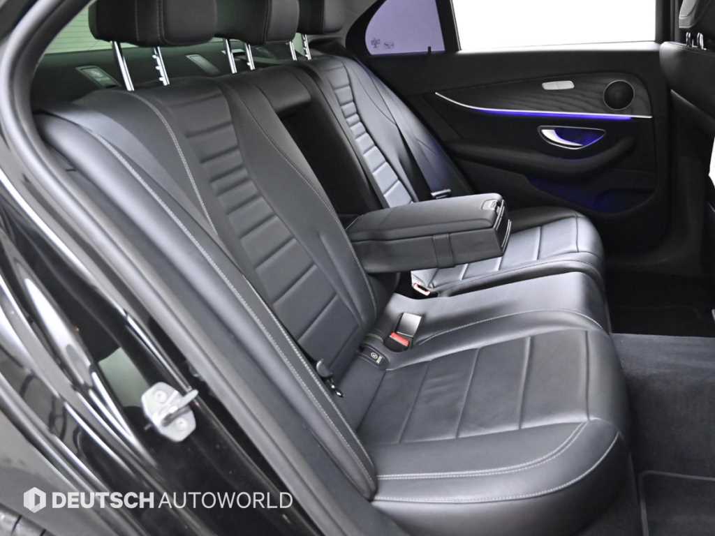 Mercedes Benz E class - Vista 12