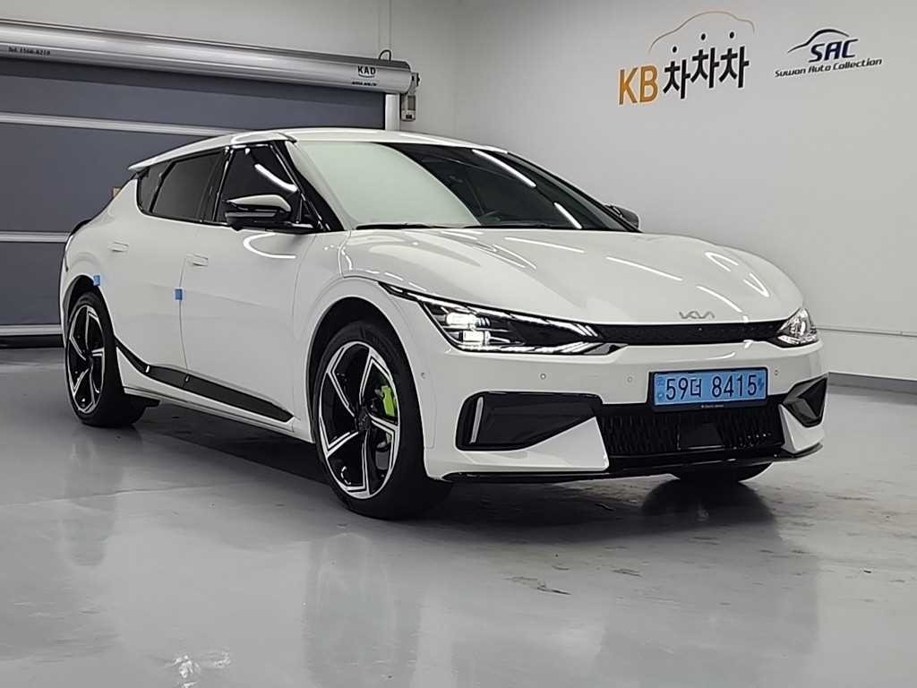 KIA EV6 - Vista 4