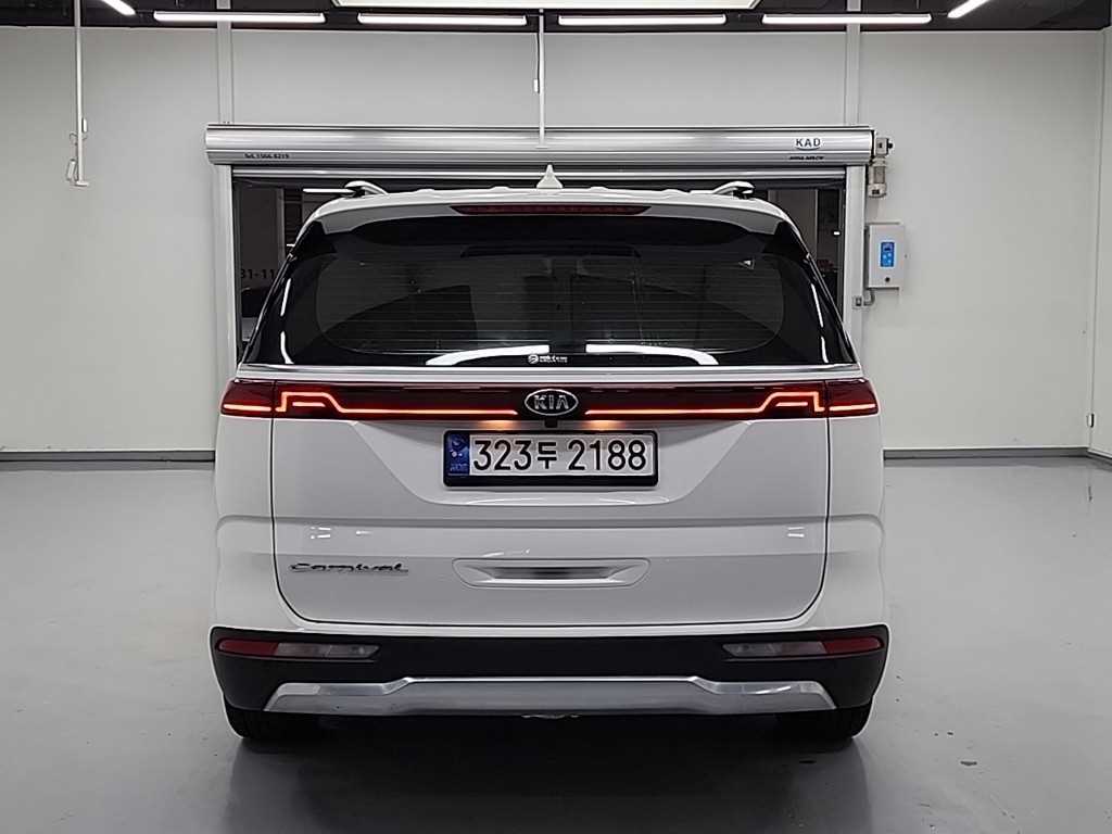 KIA Carnival - Vista 3