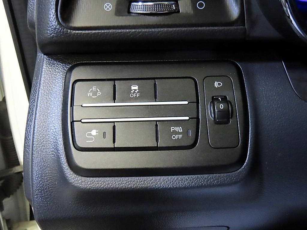 Ssangyong Tivoli 2016 Blanco - Importación desde Corea - HF Imports Iquique - Foto 14