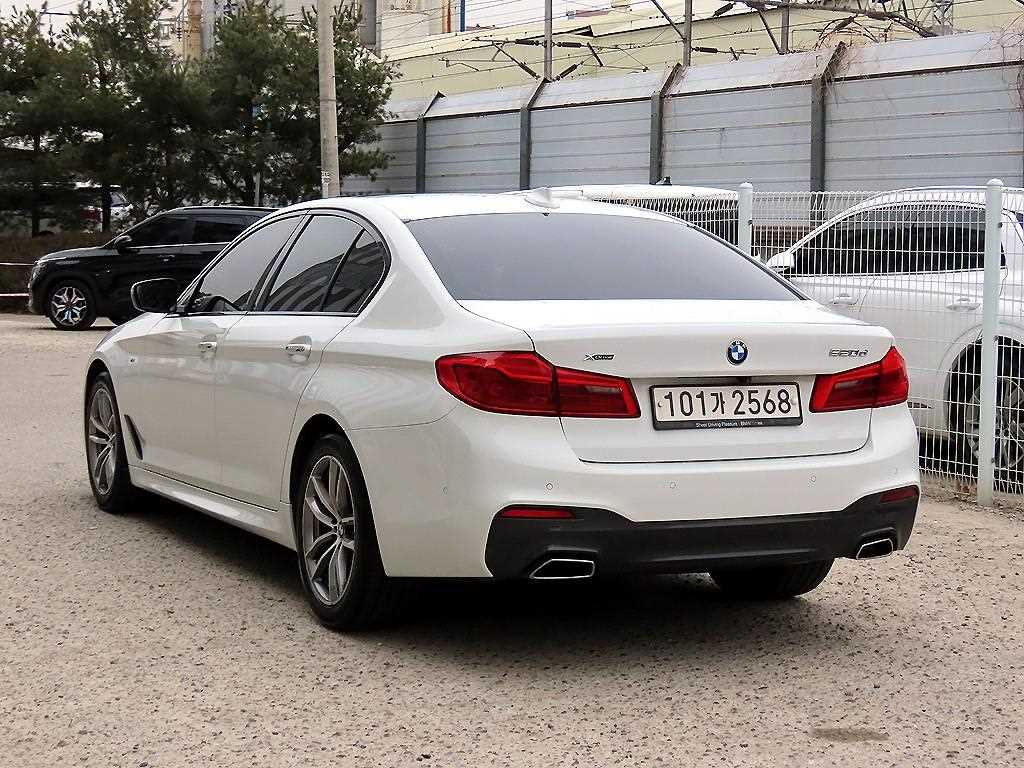 BMW 5 Series - Vista 3