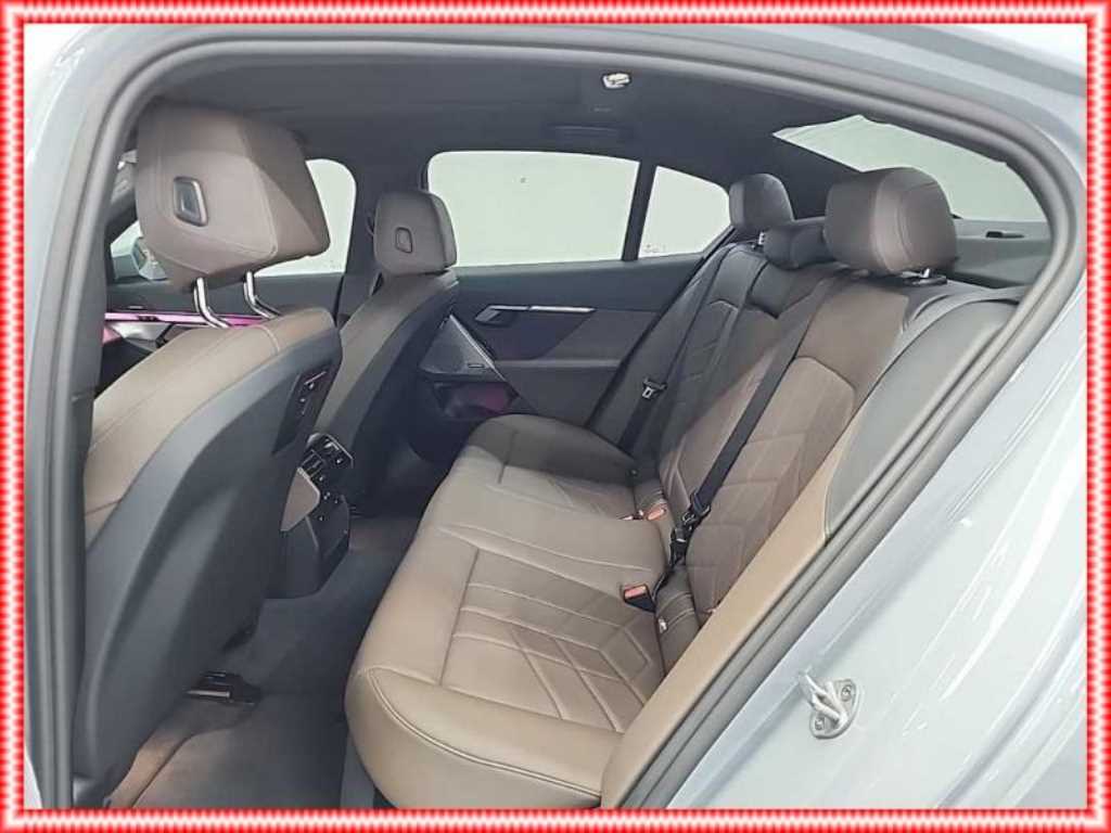 BMW 5 Series - Vista 12