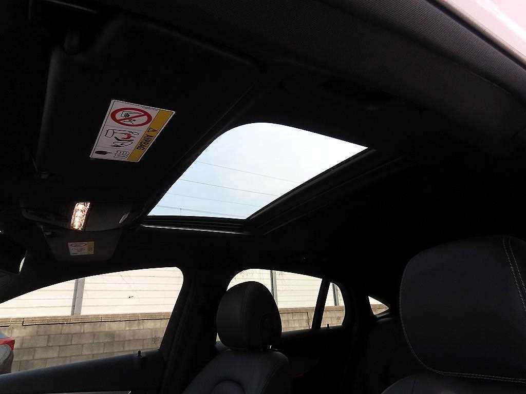 Mercedes Benz GLC Class 2020 Blanco - Importación desde Corea - HF Imports Iquique - Foto 17