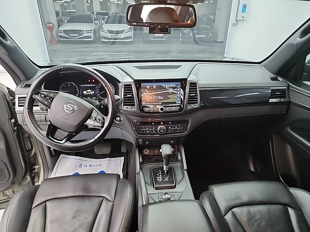 Ssangyong Rexton - Vista 7