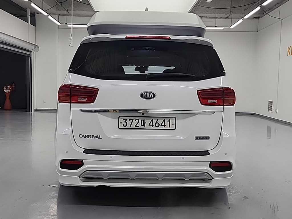 KIA Carnival - Vista 3