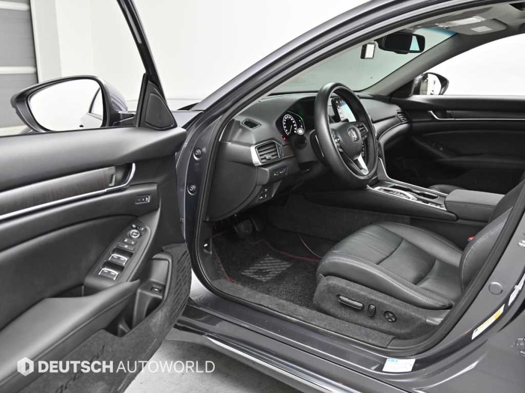 Honda Accord - Vista 11