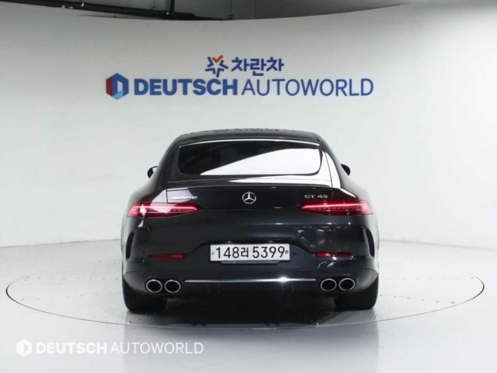 Mercedes Benz AMG GT - Vista 4