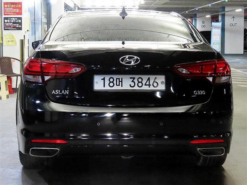 HYUNDAI Aslan - Vista 5