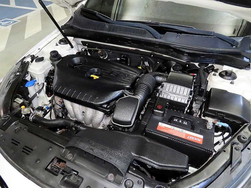 KIA K5 2015 Blanco - Importación desde Corea - HF Imports Iquique - Foto 19