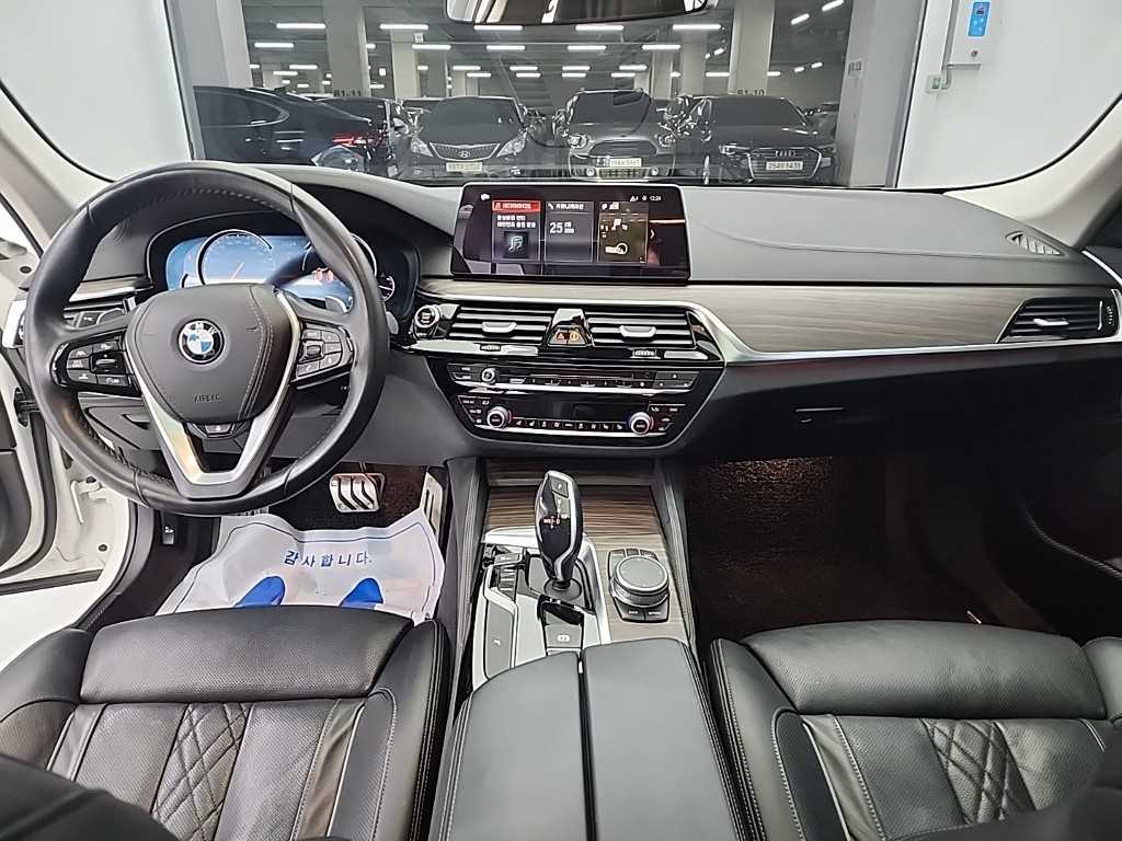 BMW 5 Series - Vista 7
