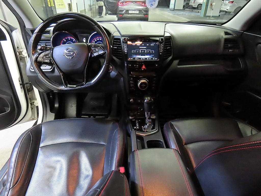 Ssangyong Tivoli - Vista 10