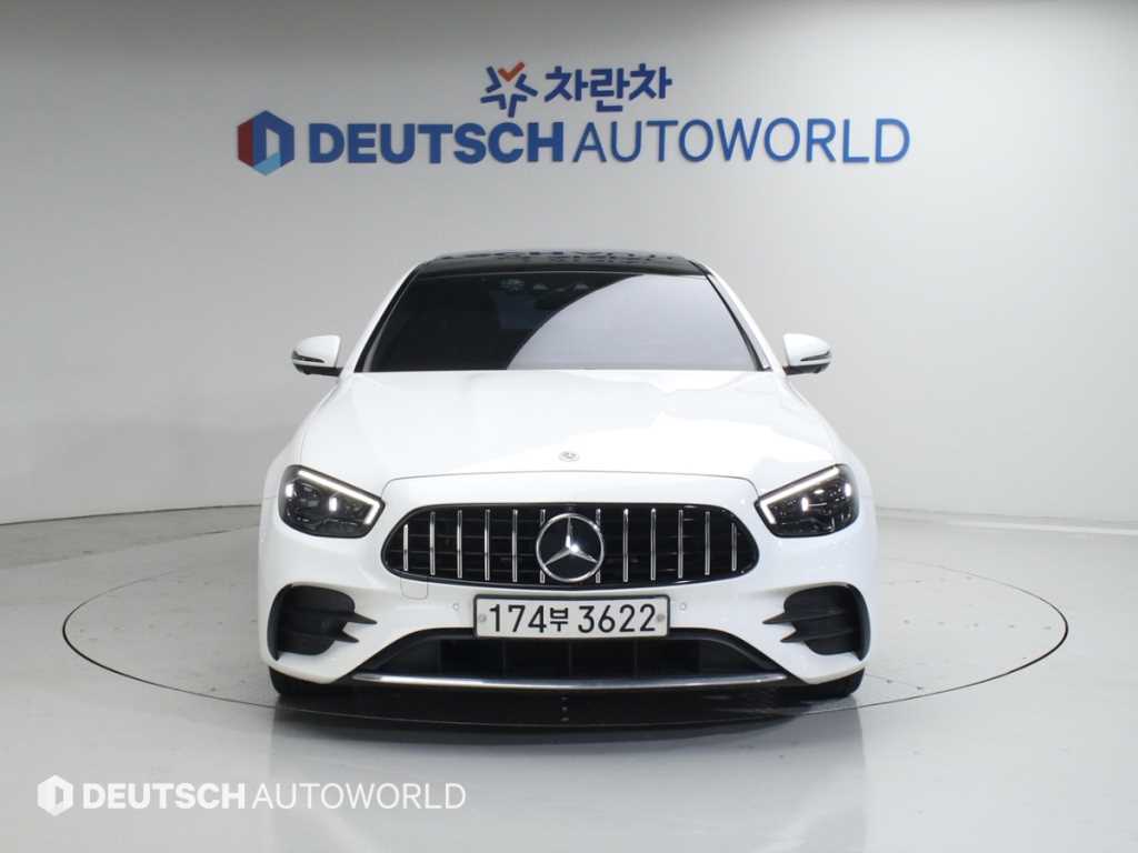 Mercedes Benz E class - Vista 3