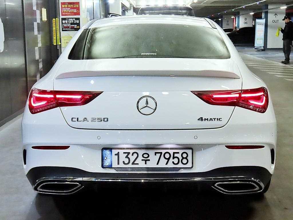 Mercedes Benz CLA Class - Vista 5