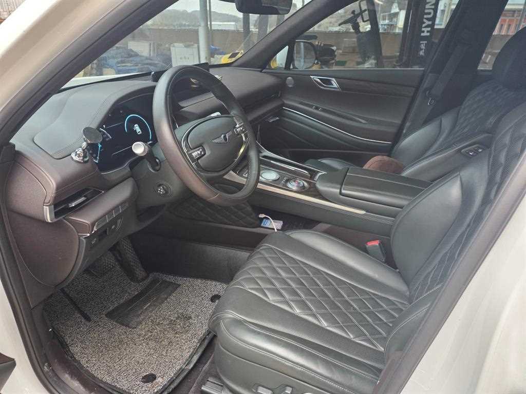 Genesis GV80 - Vista 7