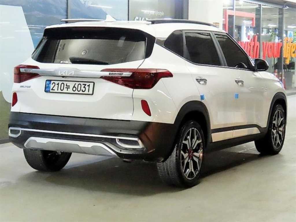 KIA Seltos - Vista 4