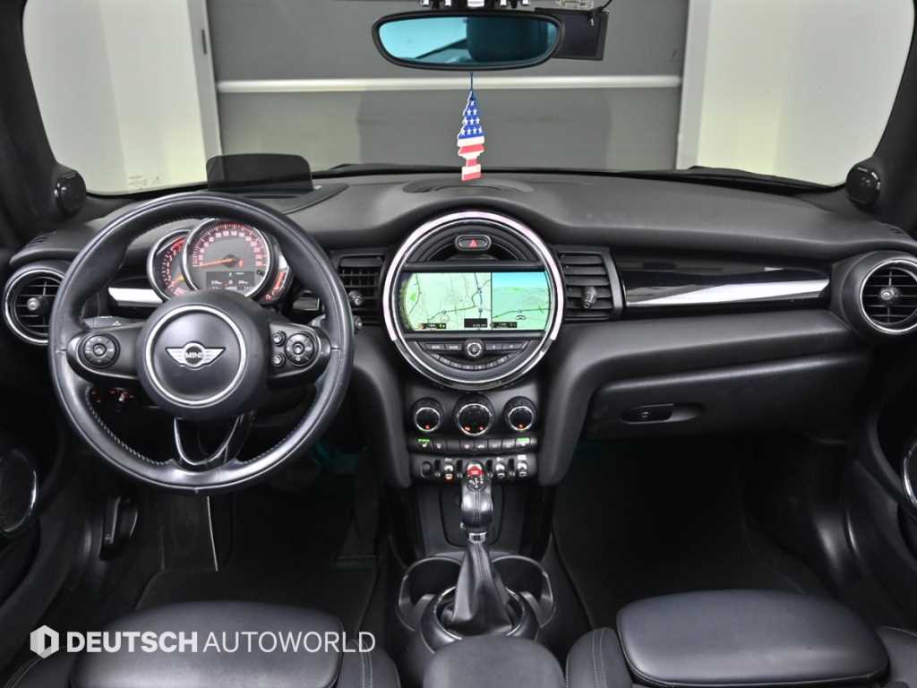 Mini Cooper Convertible - Vista 7