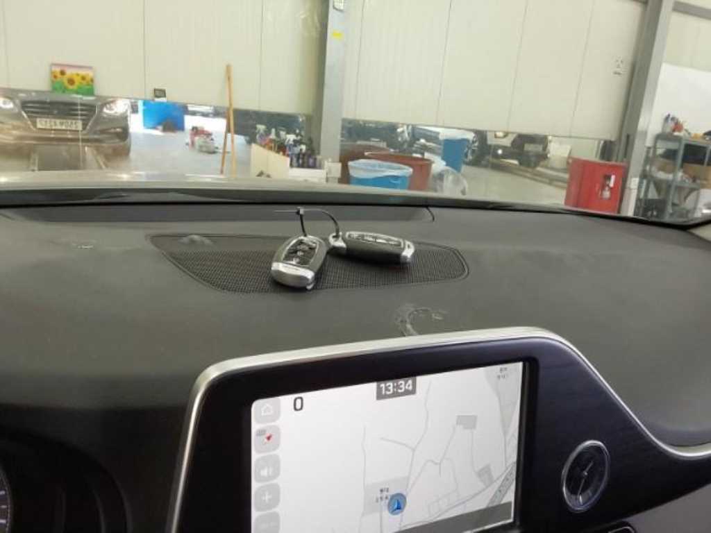 HYUNDAI Grandeur - Vista 7