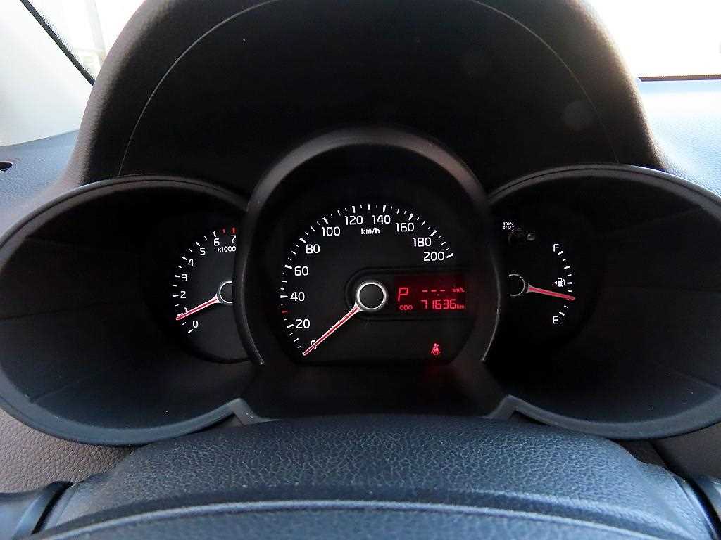 KIA Morning - Vista 9