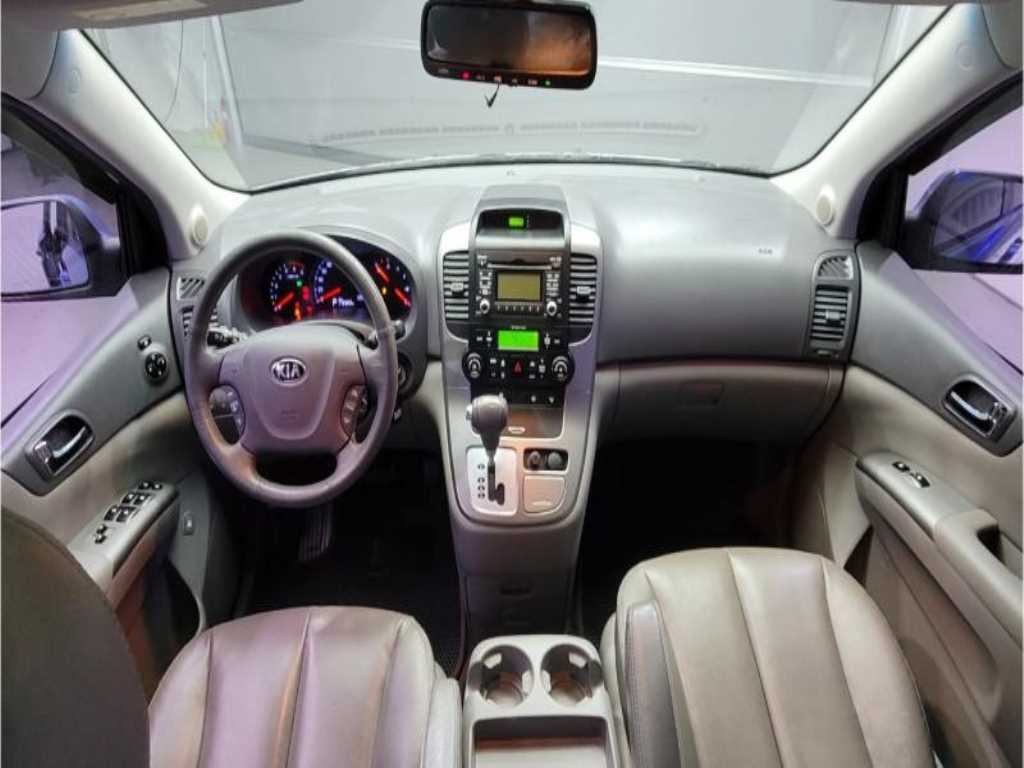 KIA Carnival - Vista 6