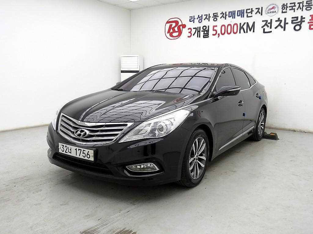 HYUNDAI Grandeur - Vista 2