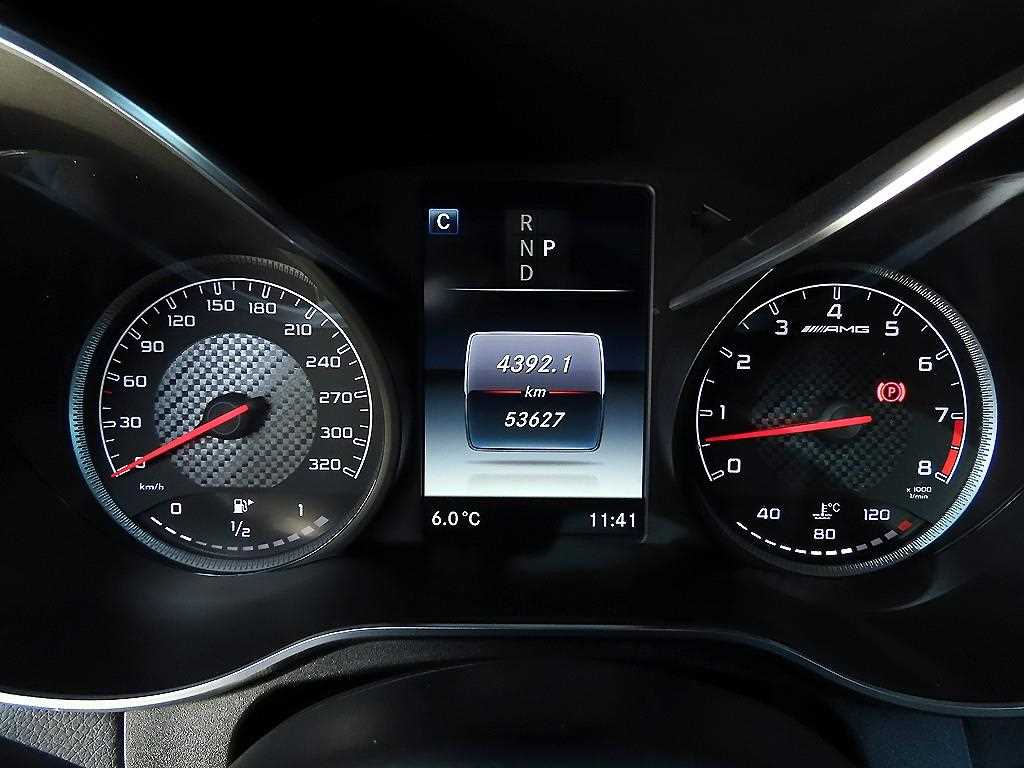 Mercedes Benz GLC Class - Vista 9