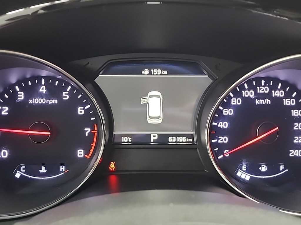 KIA Carnival - Vista 6