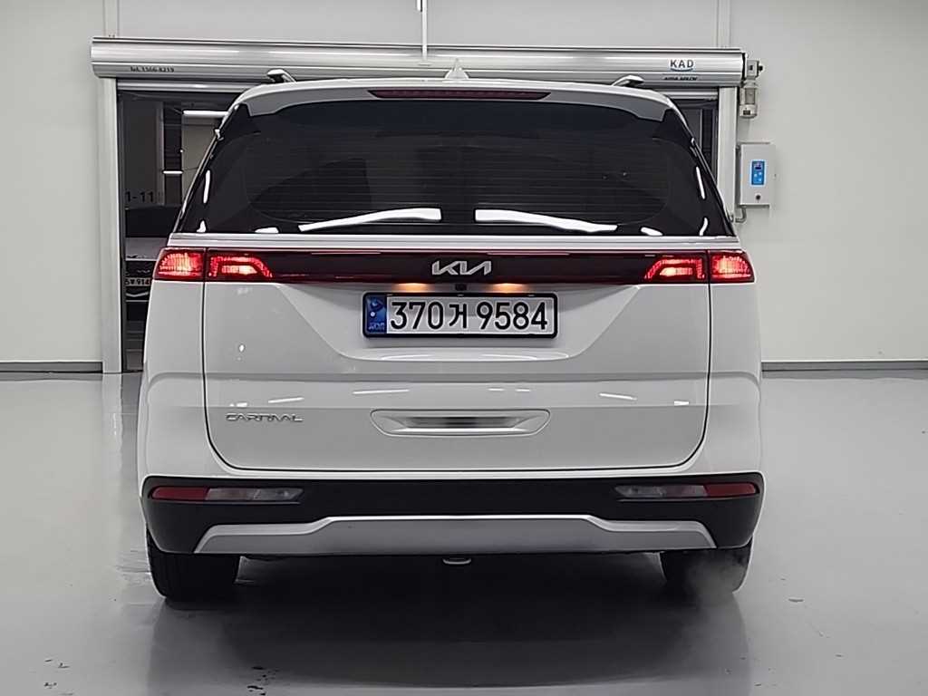 KIA Carnival - Vista 3