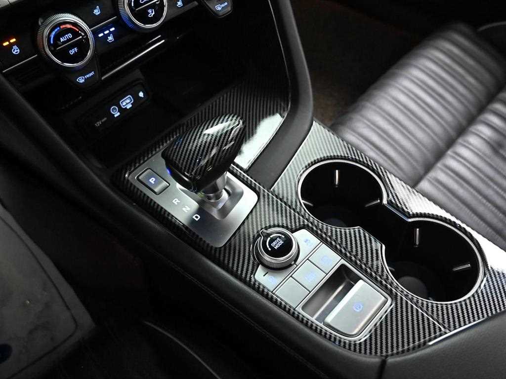 Genesis G70 - Vista 9