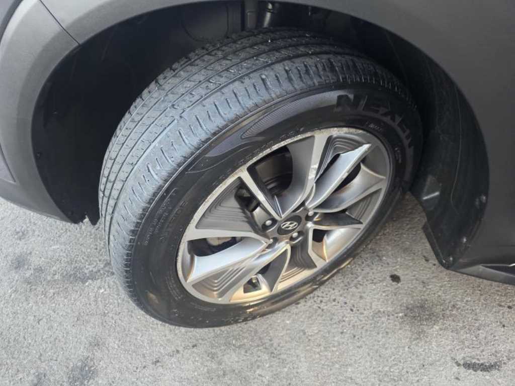 HYUNDAI Tucson 2018 Plateado - Importación desde Corea - HF Imports Iquique - Foto 17