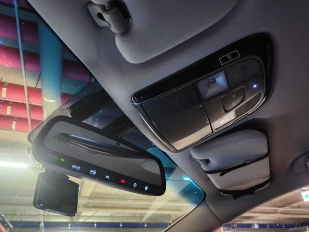 HYUNDAI Grandeur - Vista 12