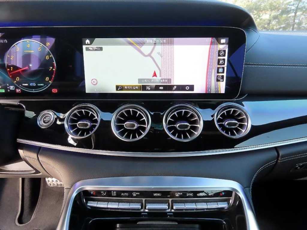 Mercedes Benz AMG GT - Vista 12