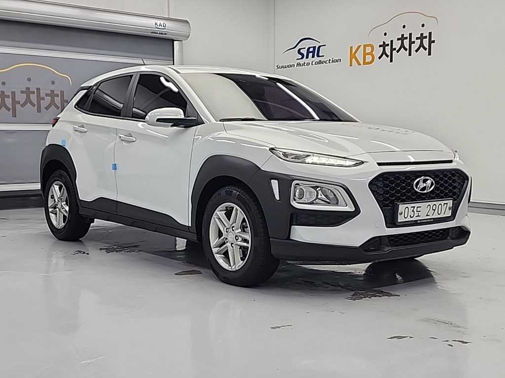 HYUNDAI Kona - Vista 4